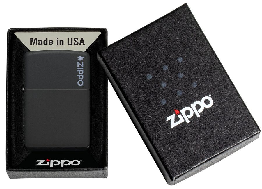 klassisches schwarz matt mit zippo-logo