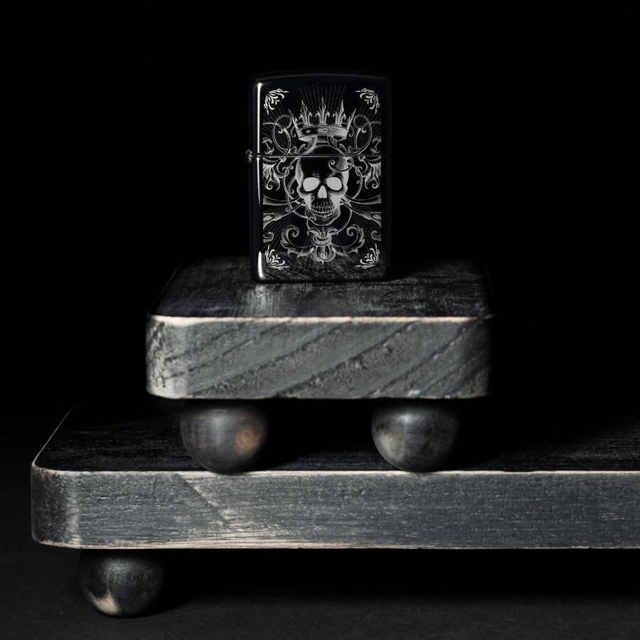 königliches totenkopf-design