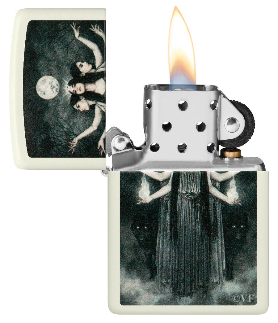 victoria francés hecate design