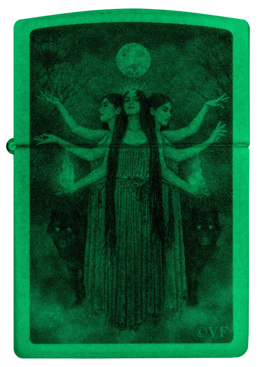 victoria francés hecate design